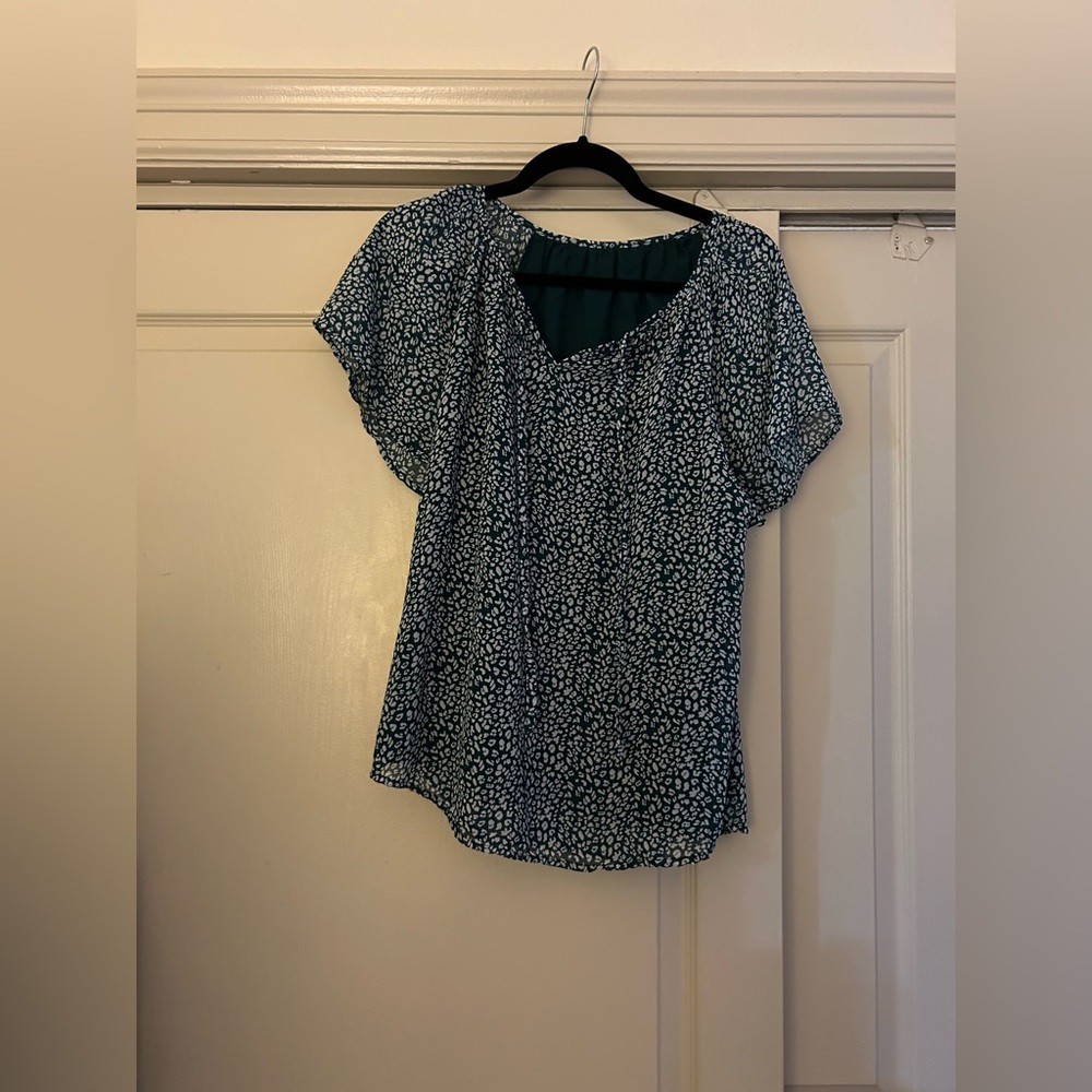 Amazon Green and White Pattern Blouse